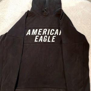 Men’s L black American Eagle sweatshirt in great condition